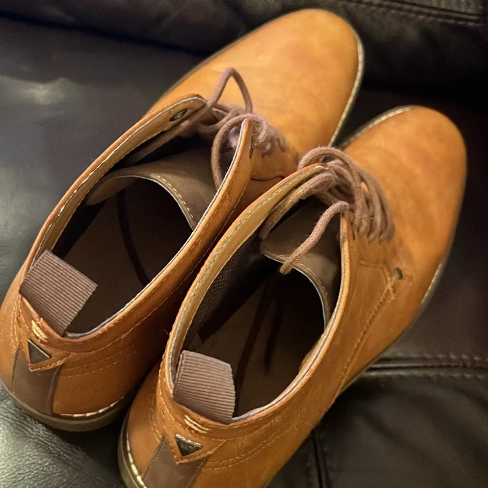 GUESS men’s leath ankle shoes - Picture 4 of 8